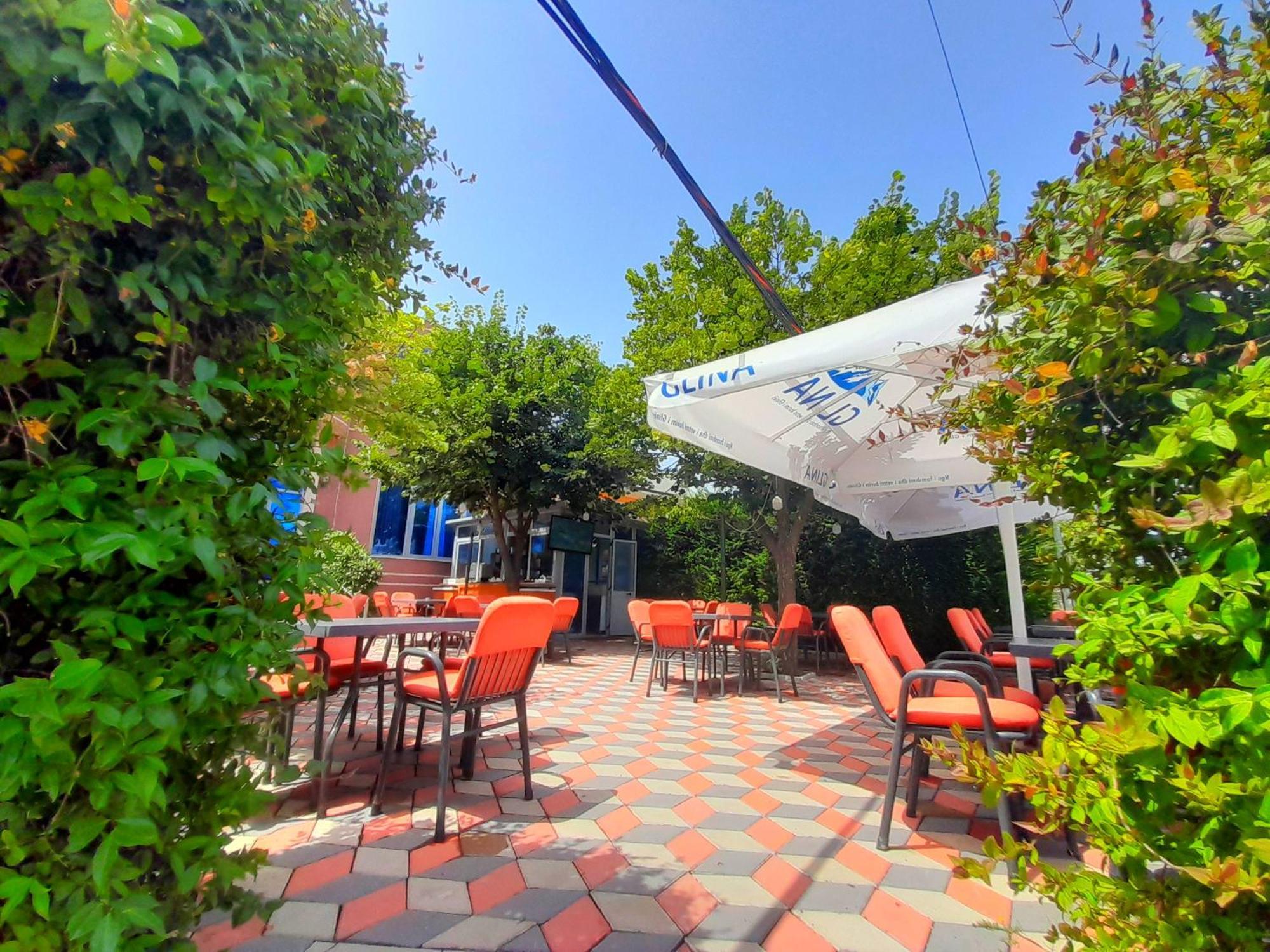 Hotel Restaurant Univers Shkoder Exterior photo